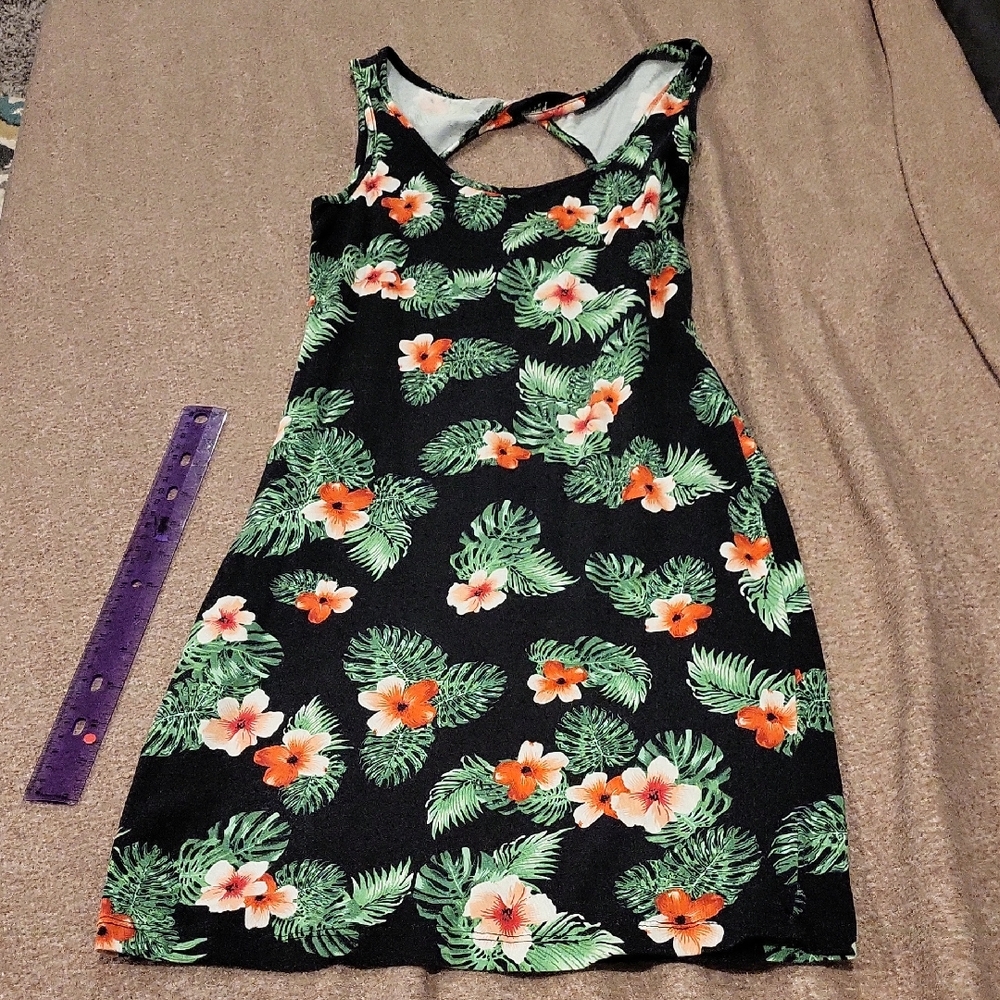 Bozzolo Black and Green Floral Mini Dress